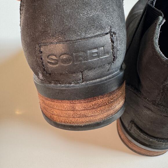 Sorel Emelie Chelsea Boots Size y NL2671-010 Black Suede EUC Ankle Booties - Picture 8 of 12